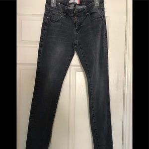 Super cute Cabi gray jeans!!👖❤️
